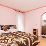 Apartament Kastel *