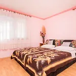 Kastel Apartament Buje